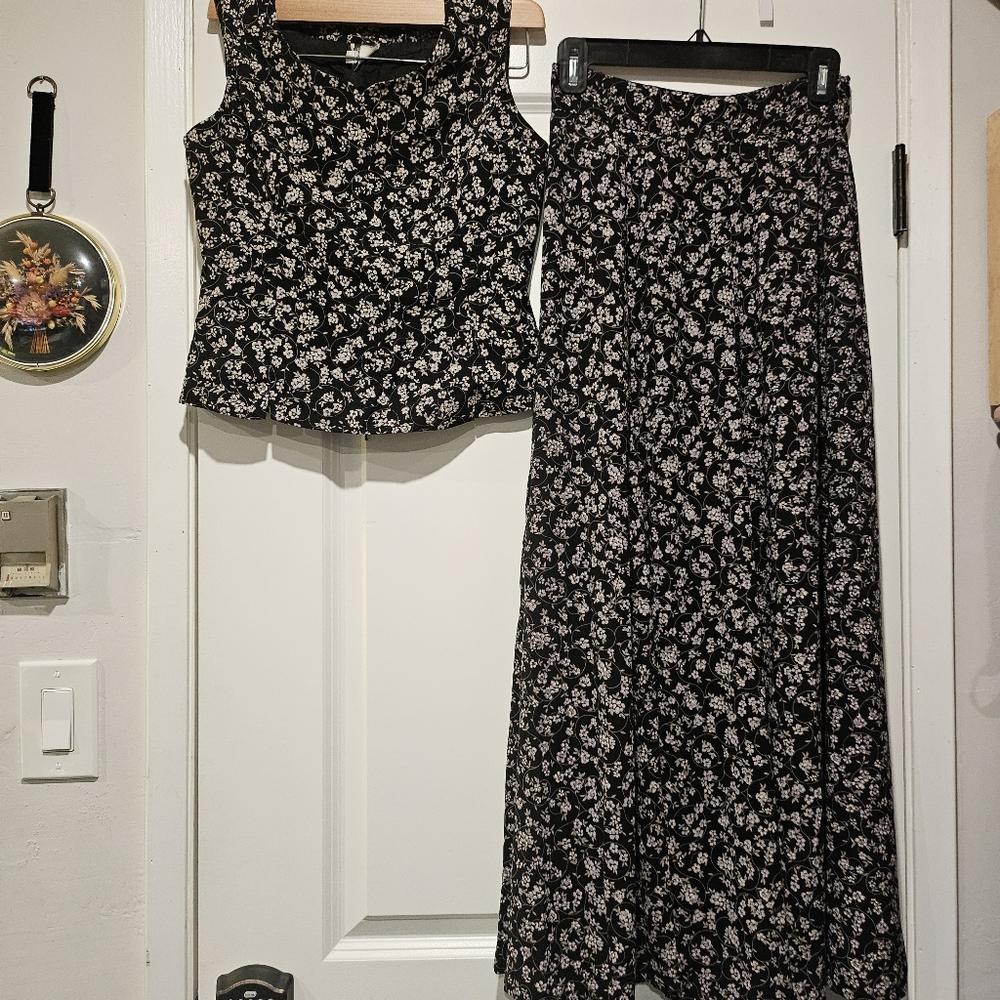 Two Piece Floral Vintage Set (Top and Skirt)